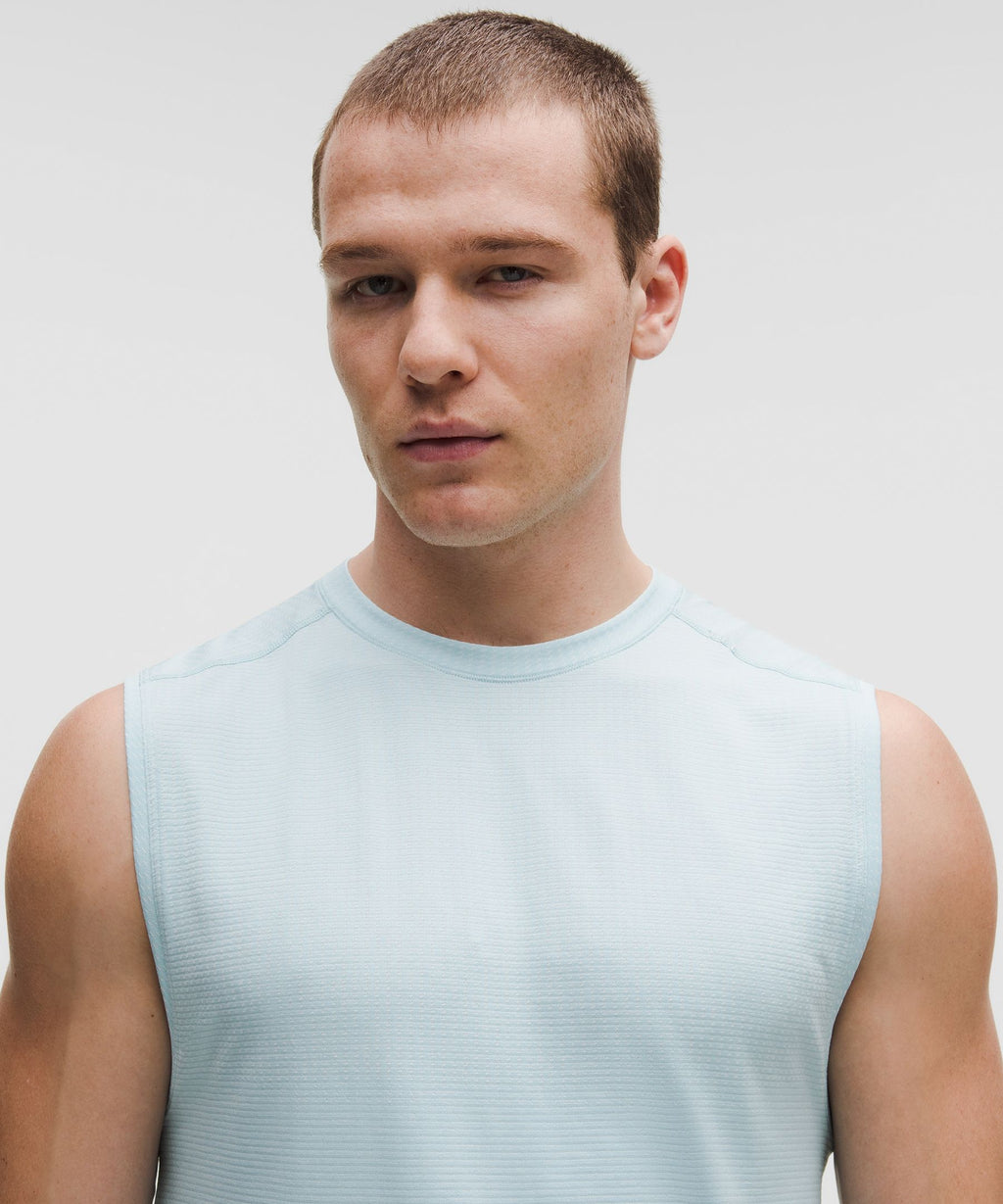 Metal Vent Tech Sleeveless ShirtUpdated Fit