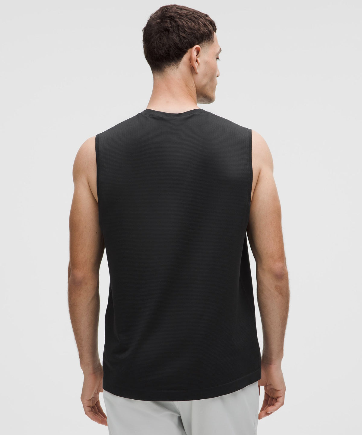 Metal Vent Tech Sleeveless ShirtUpdated Fit