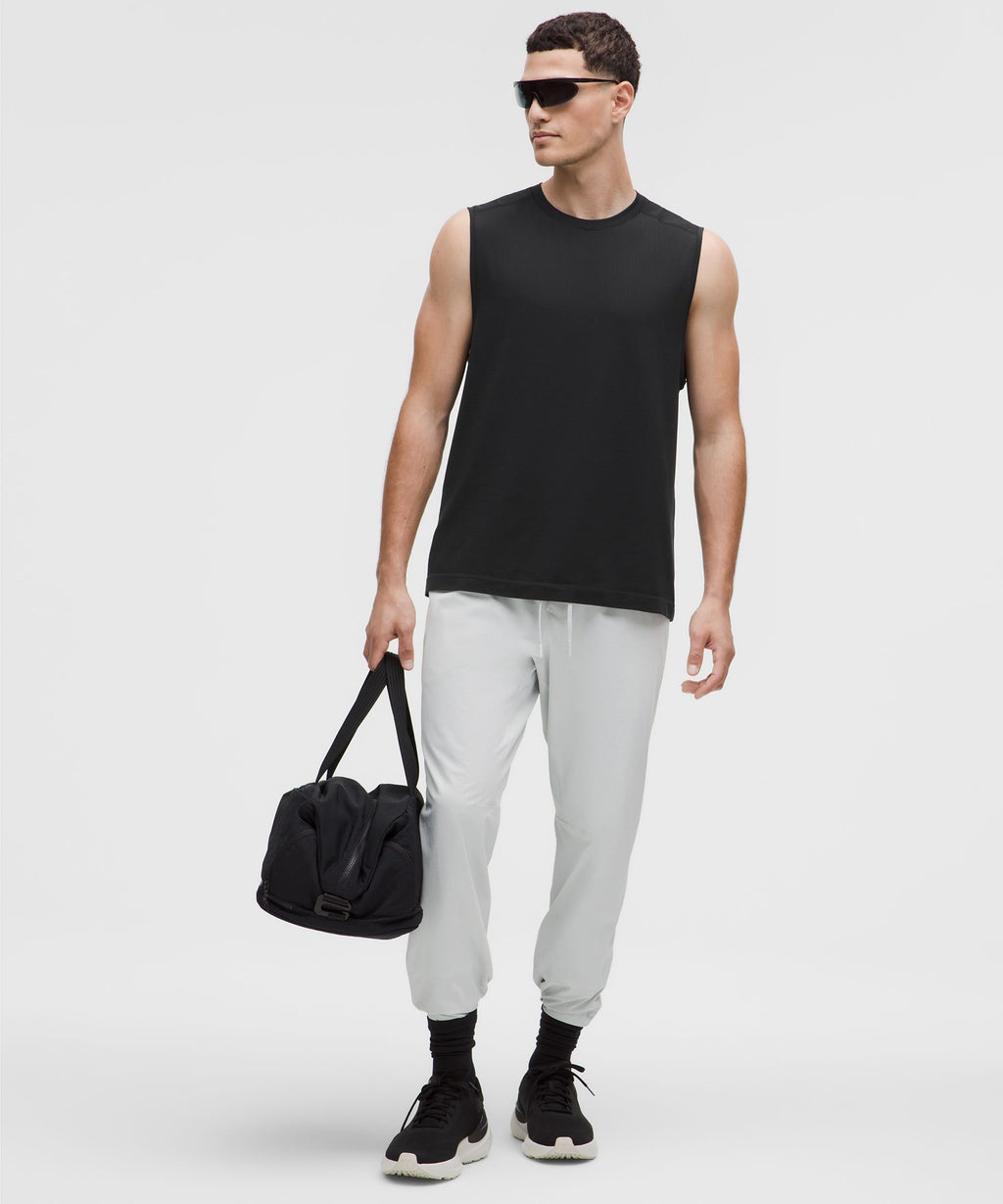 Metal Vent Tech Sleeveless ShirtUpdated Fit
