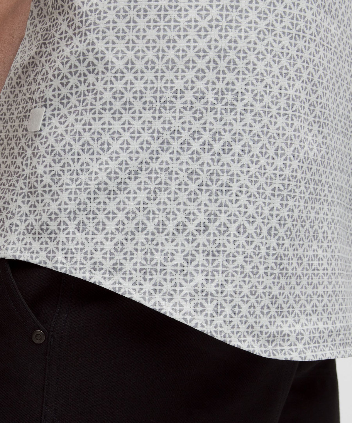 Airing Easy Short-Sleeve Shirt