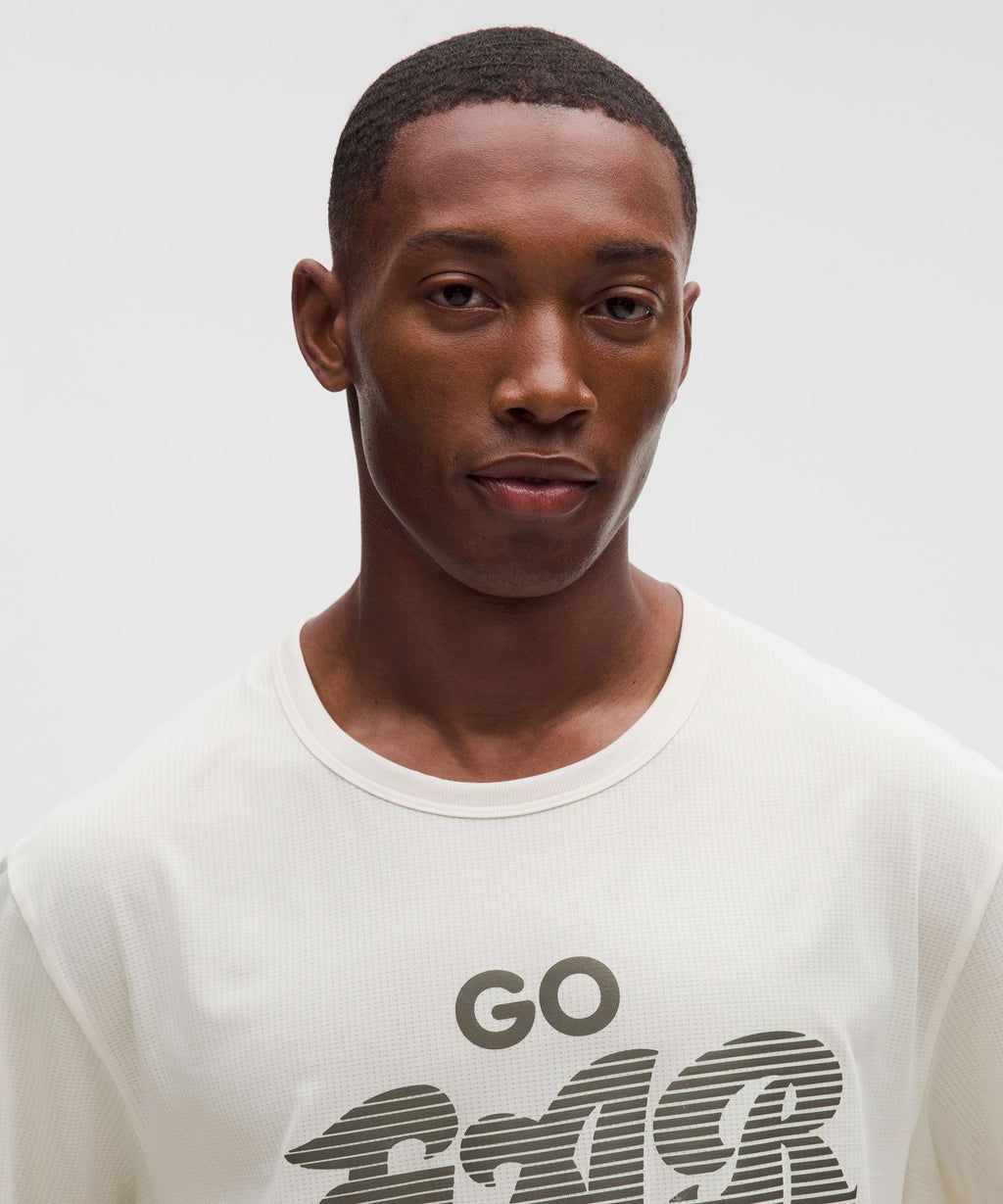 Mile Maker Mesh Short-Sleeve ShirtRun Graphic