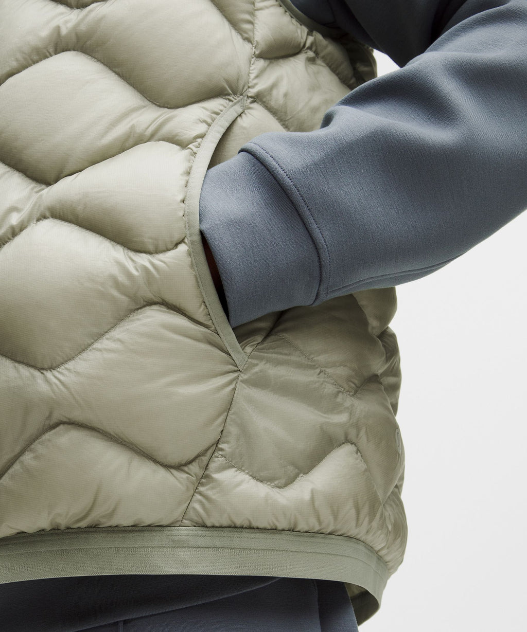 Men's Featherweight 900-Down-Fill Quilted Vest