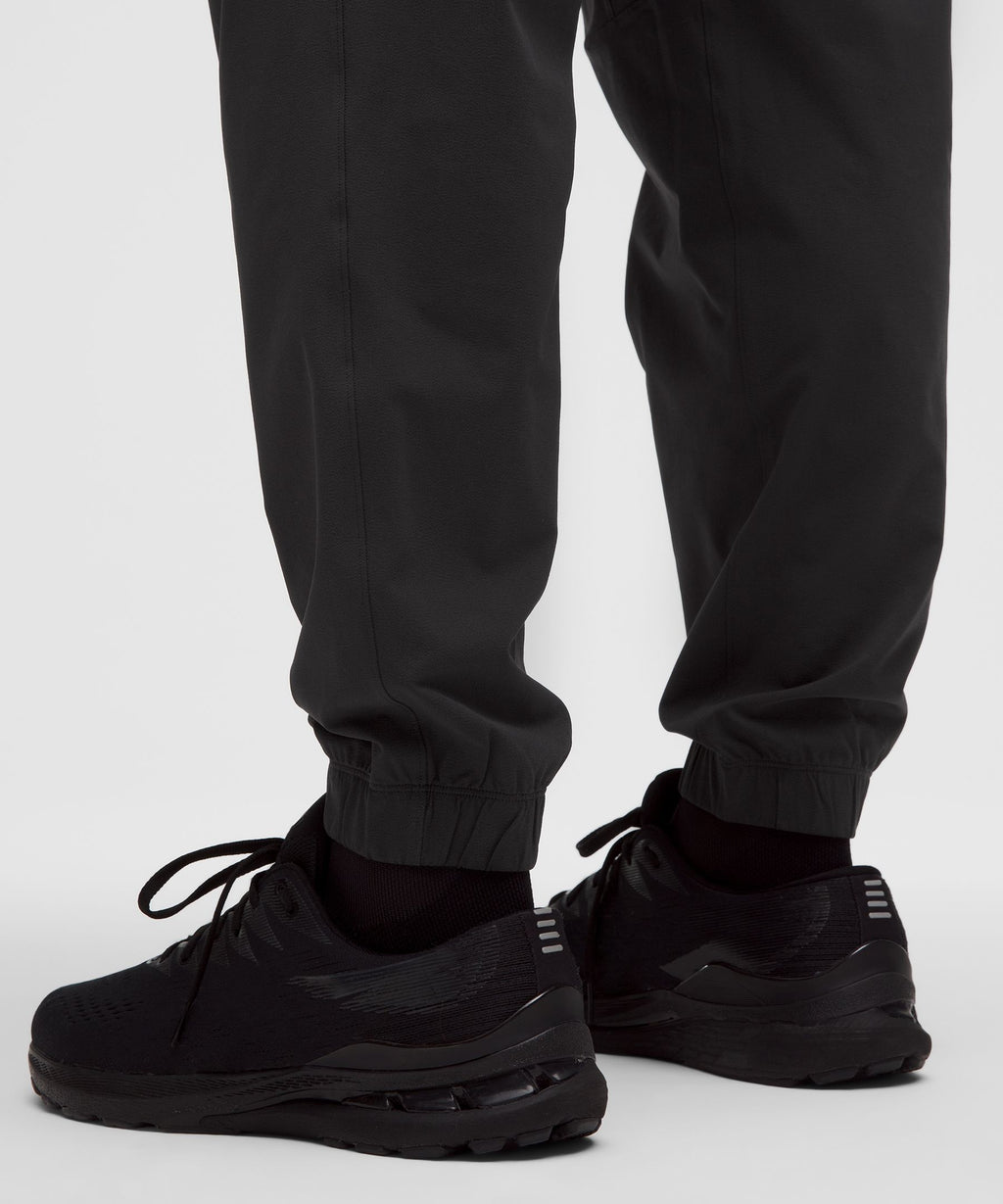 Zeroed In Classic-Fit Cargo JoggerRegular
