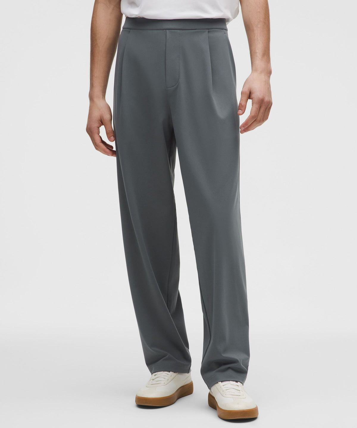 Men's Daydrift Relaxed-Fit Pleated Trouser ShorterNo Belt Loops