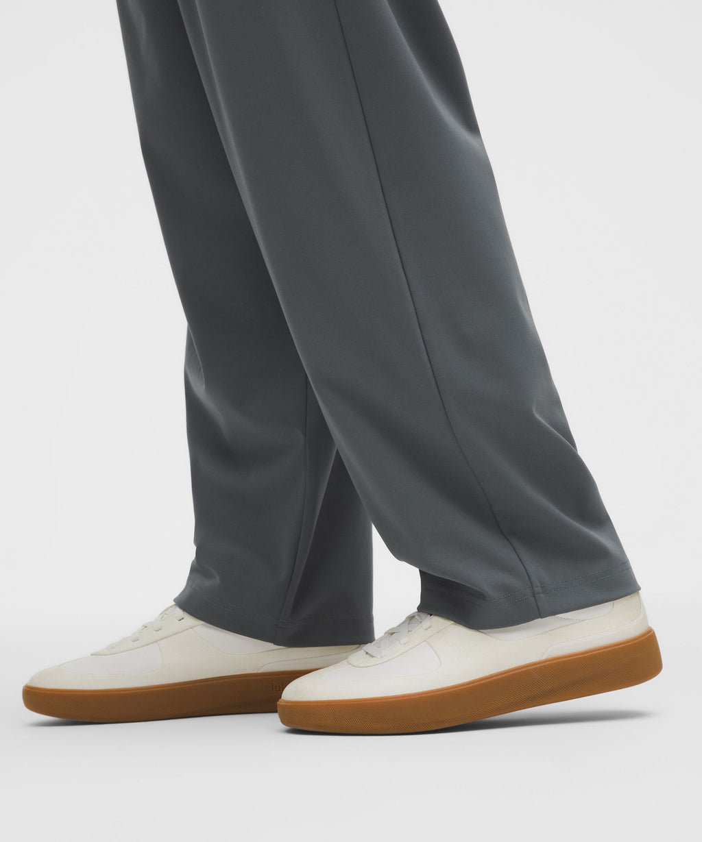 Men's Daydrift Relaxed-Fit Pleated Trouser ShorterNo Belt Loops