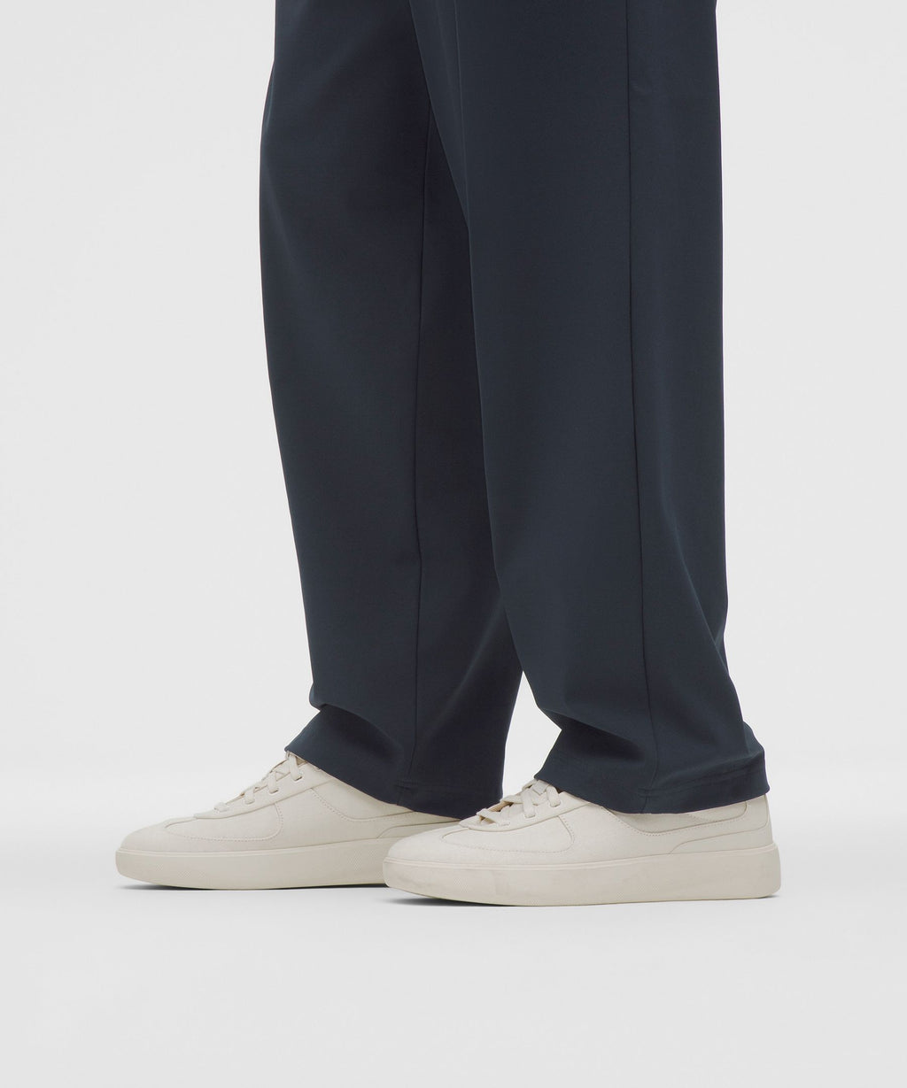 Men's Daydrift Relaxed-Fit Pleated Trouser RegularNo Belt Loops
