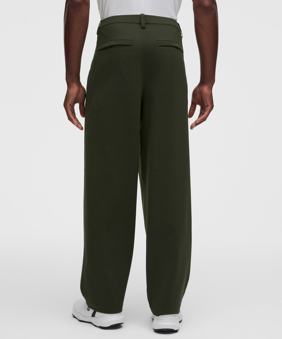 Men's Daydrift Relaxed-Fit Pleated TrouserRegular