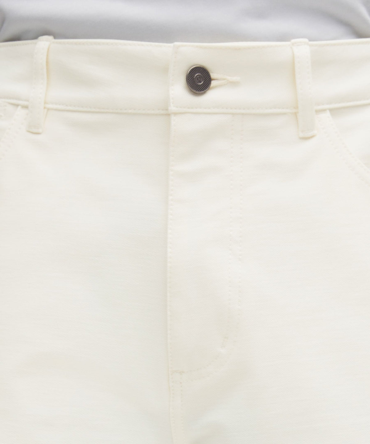 EasyFive Relaxed-Fit Short 7"