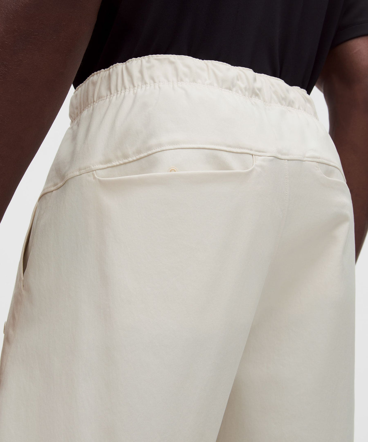Stretch Twill Relaxed-Fit Golf Short 9"