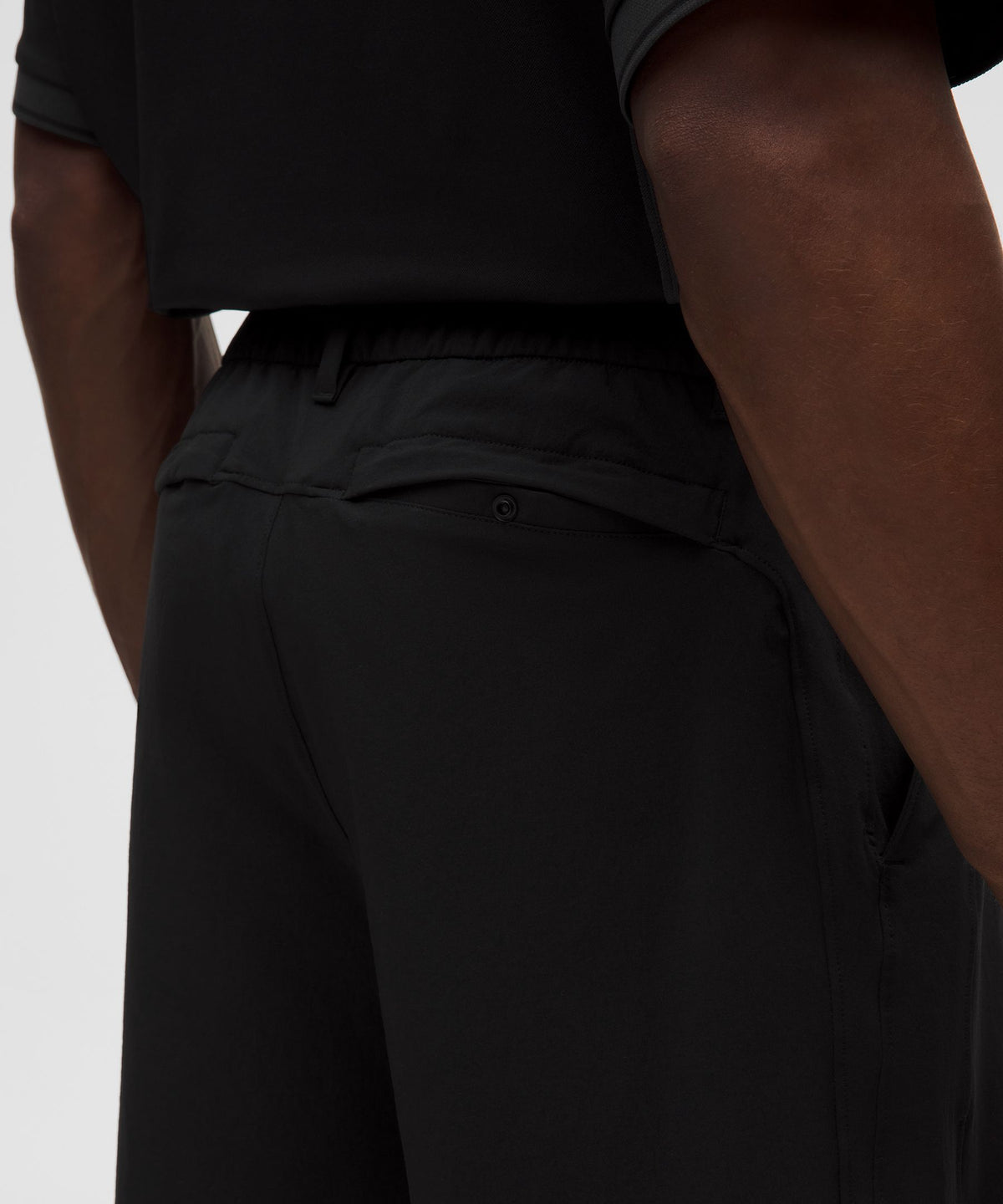 Water-Repellent Relaxed-Fit Golf Short 10"