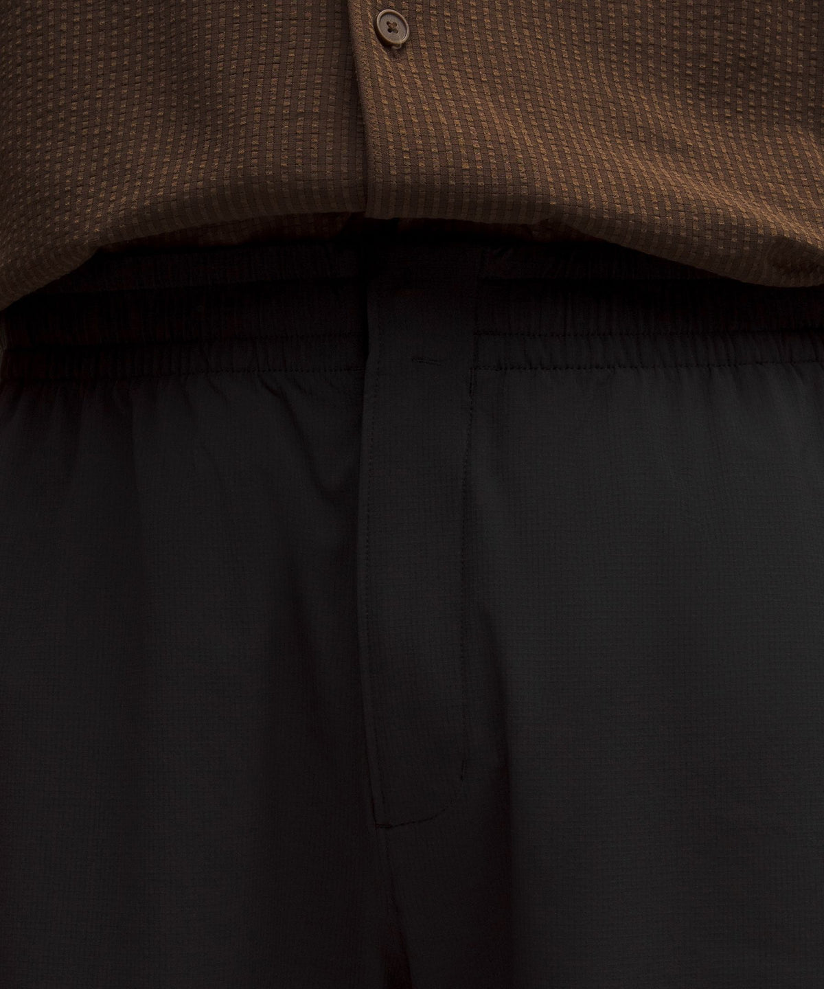 Zero Tucks Relaxed-Fit Short 8"