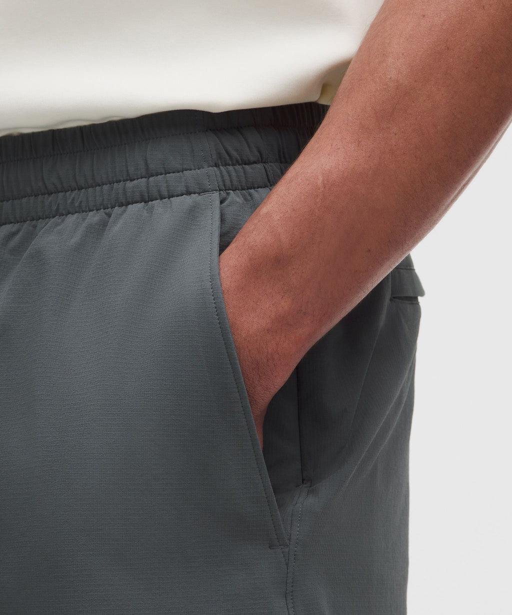 Zero Tucks Relaxed-Fit Short 8"