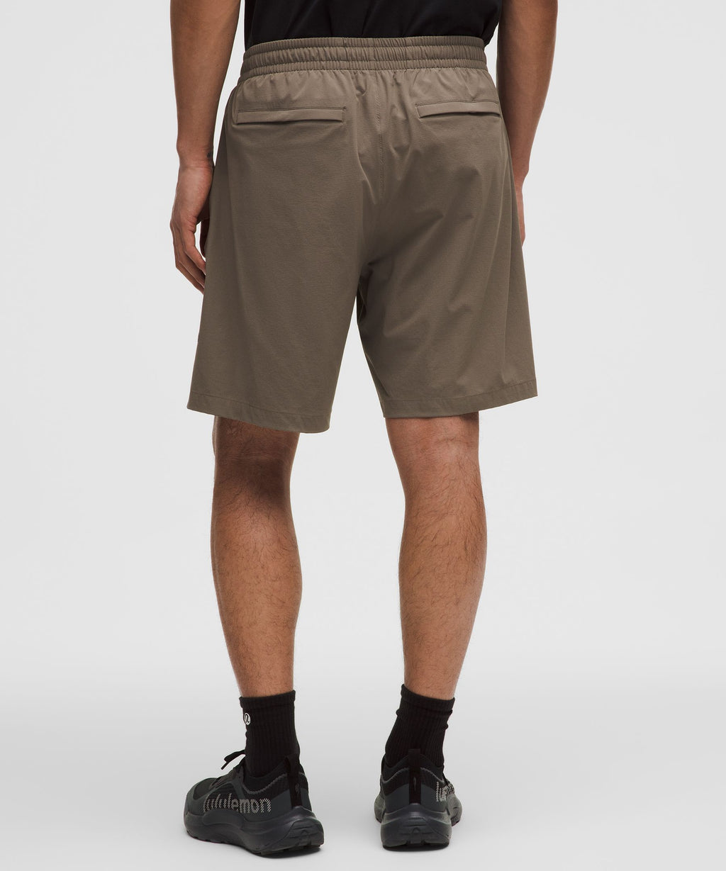 Zero Tucks Relaxed-Fit Short 8"