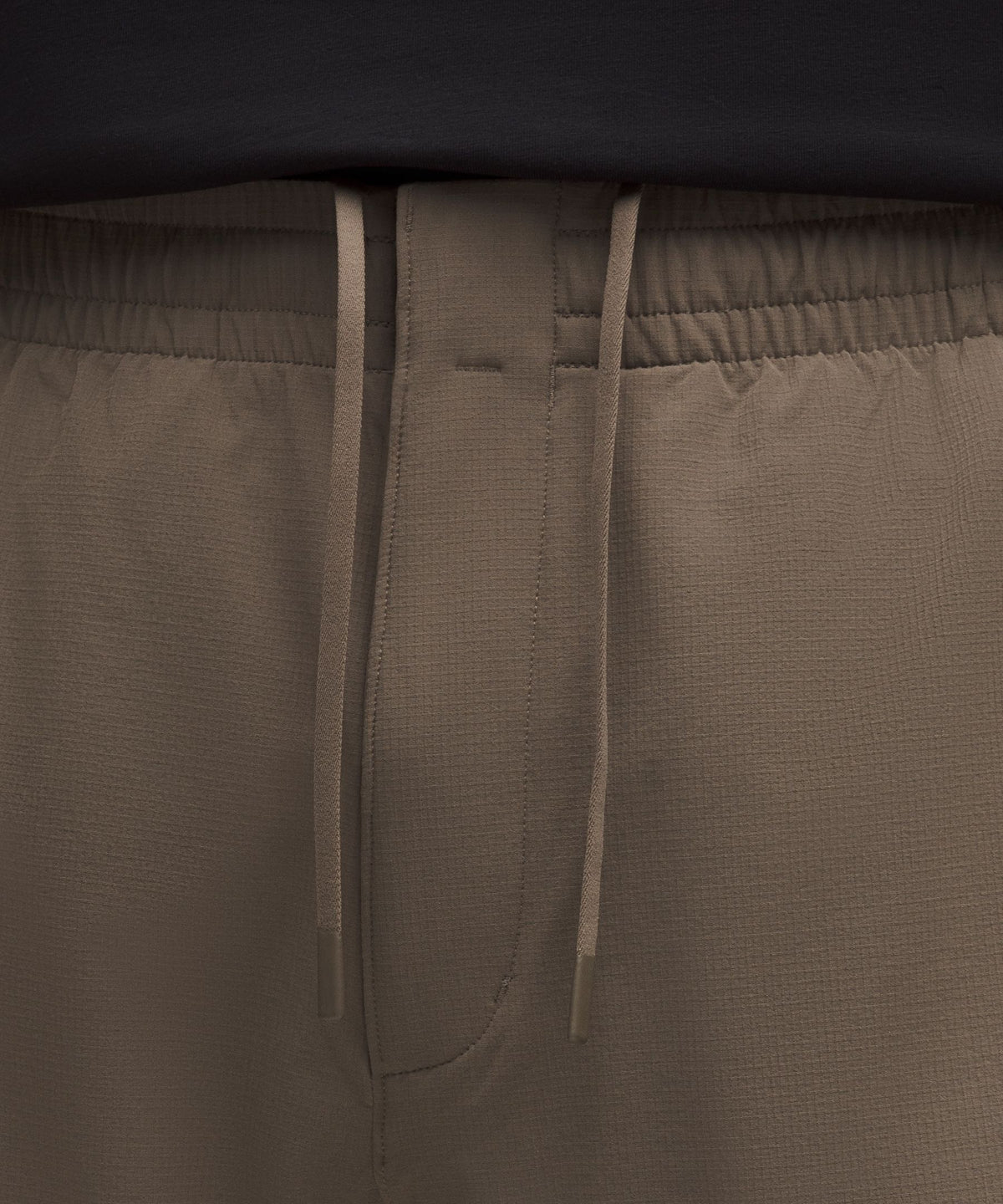 Zero Tucks Relaxed-Fit Short 8"