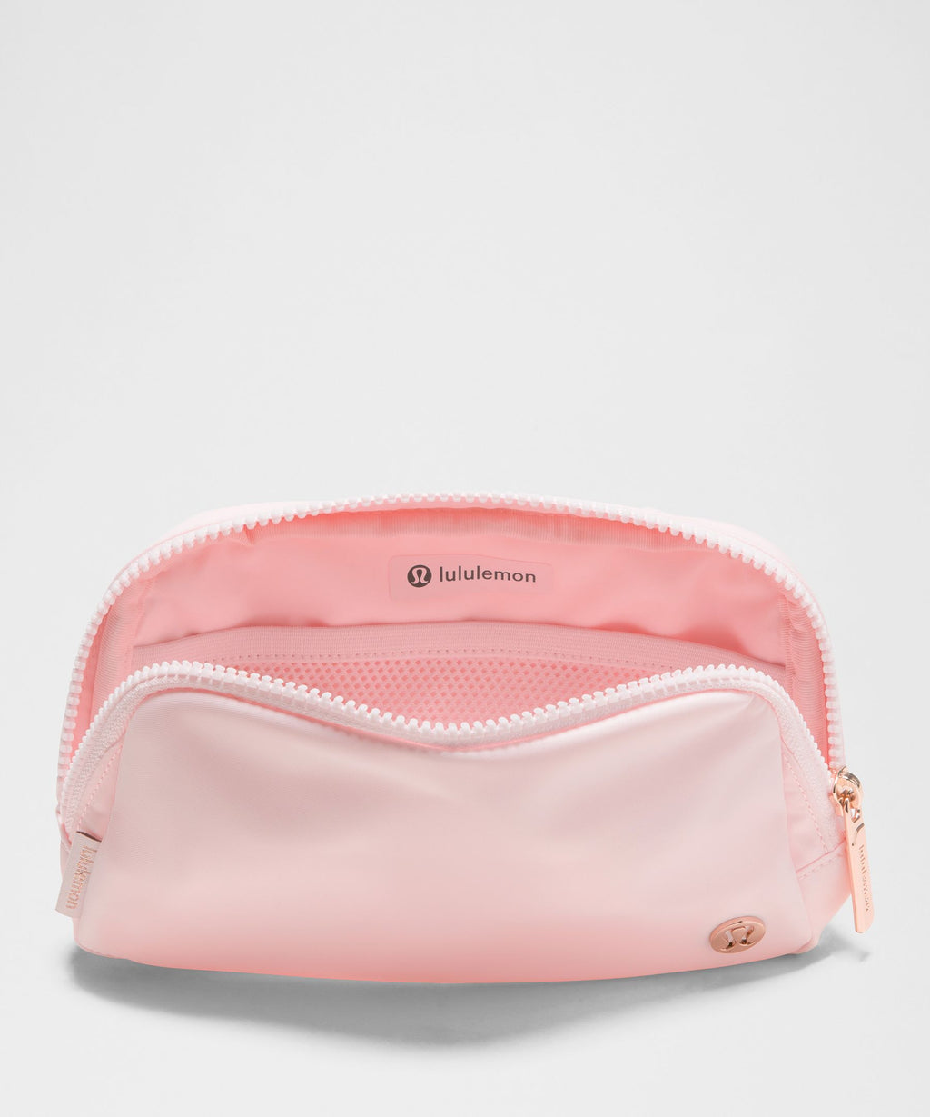 Everywhere Belt Bag 1L