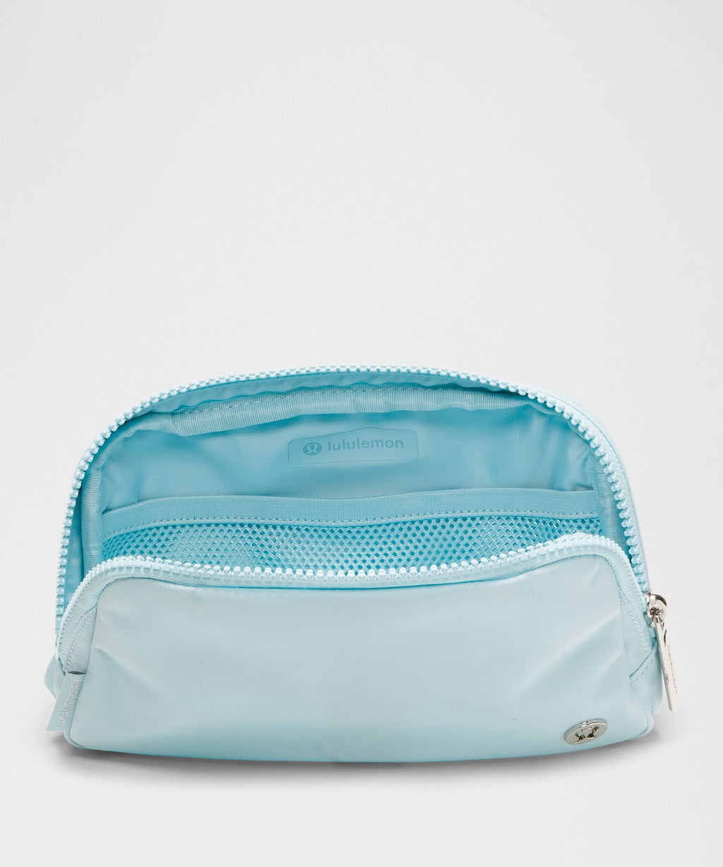 Everywhere Belt Bag 1L
