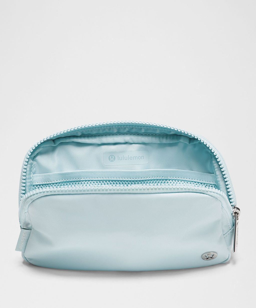 Everywhere Belt Bag with Long Strap 1L