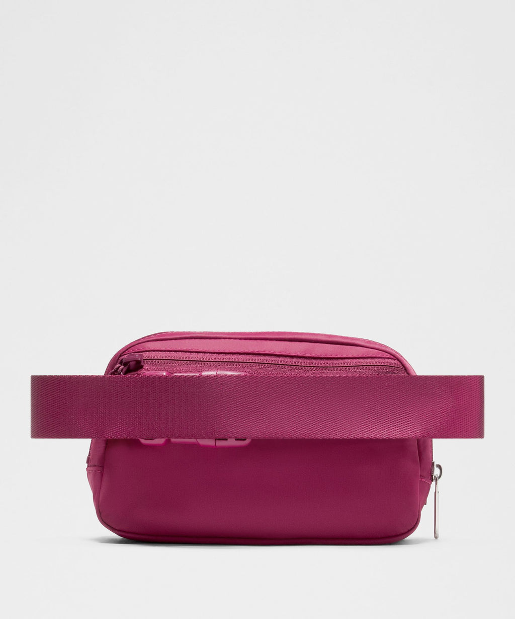 Everywhere Belt Bag with Long Strap 1L