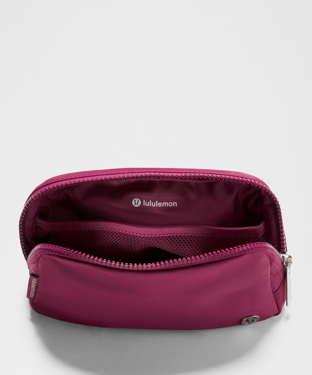 Everywhere Belt Bag with Long Strap 1L