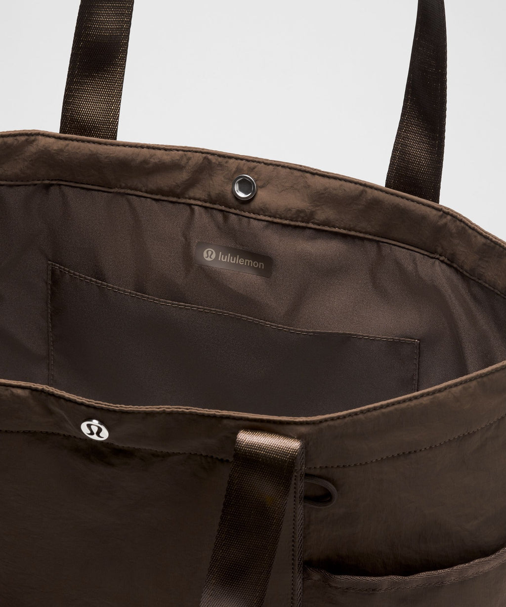 Daily Multi-Pocket Tote Bag 20L