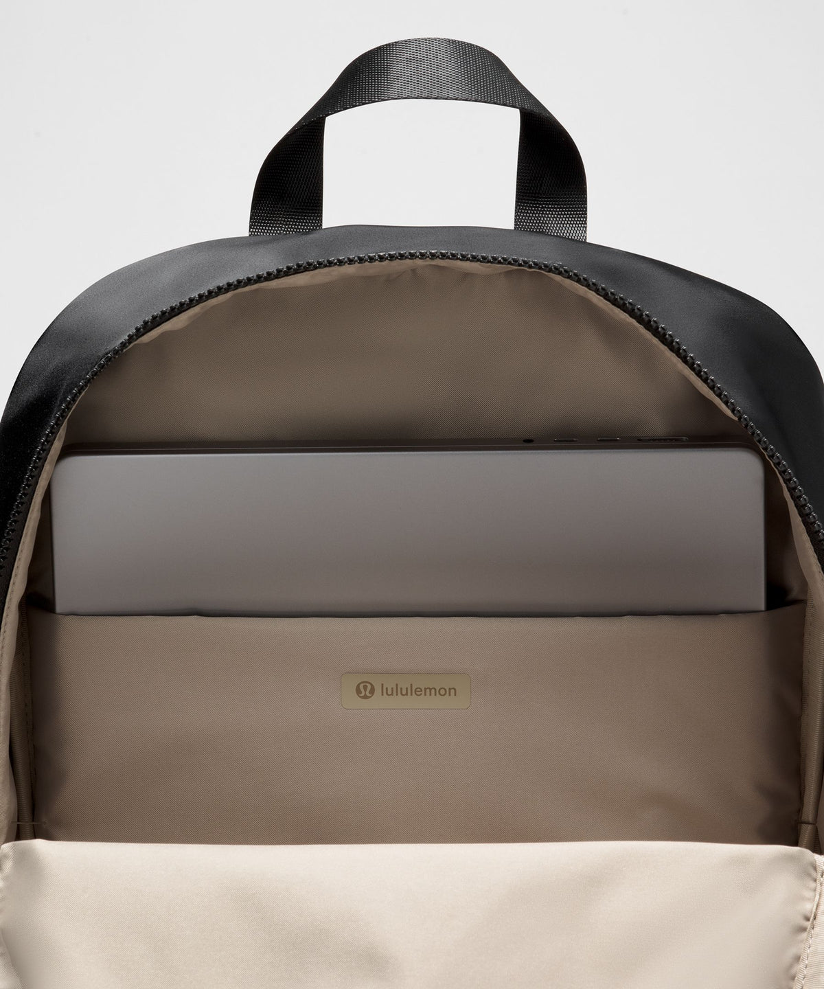Everywhere Backpack 22L