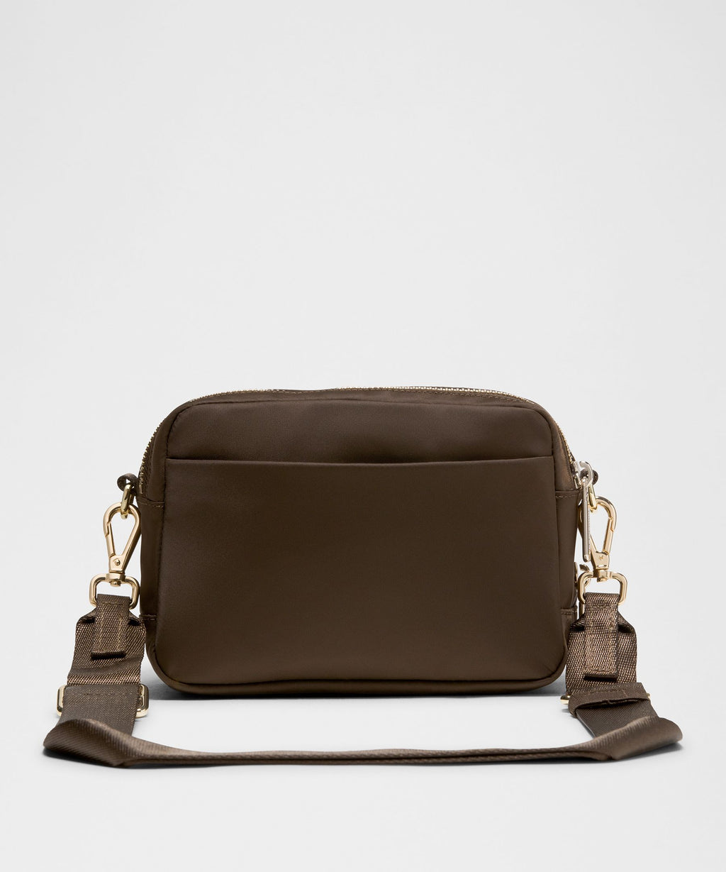 Everywhere Crossbody Bag 2LMetal Hardware