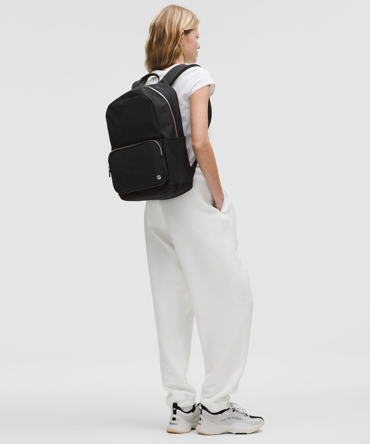 Everywhere Backpack 22LMetal Hardware