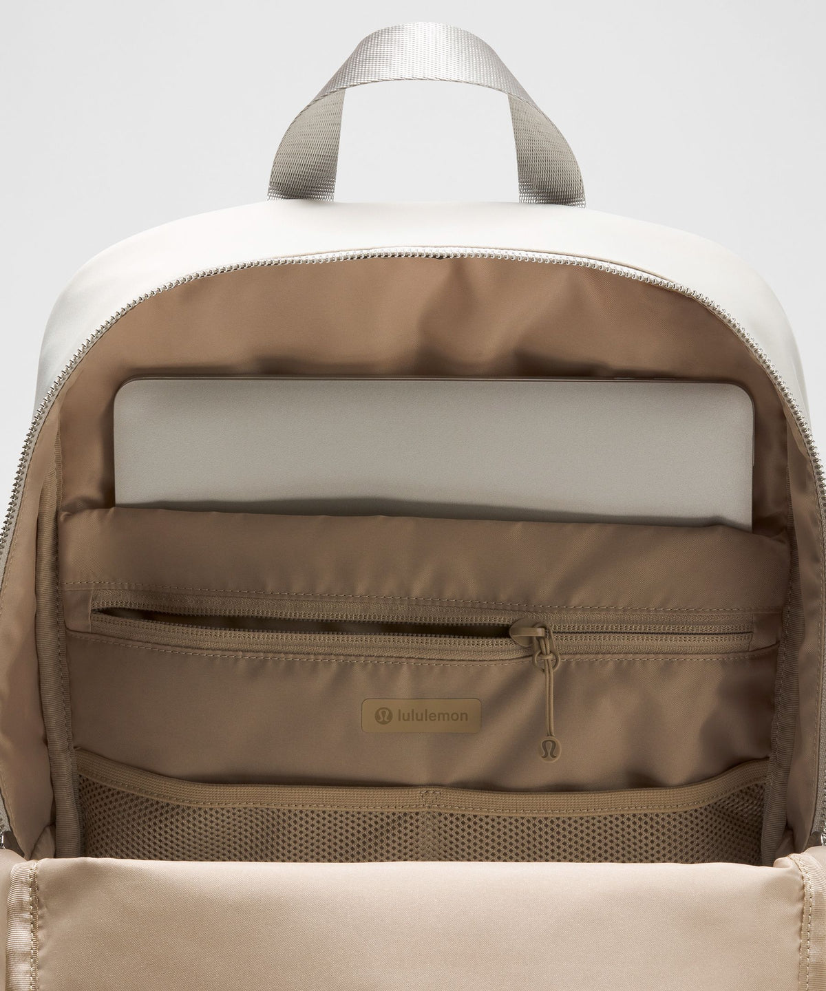 Everywhere Backpack 22LMetal Hardware