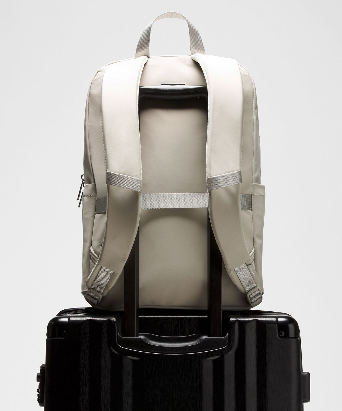 Everywhere Backpack 22LMetal Hardware