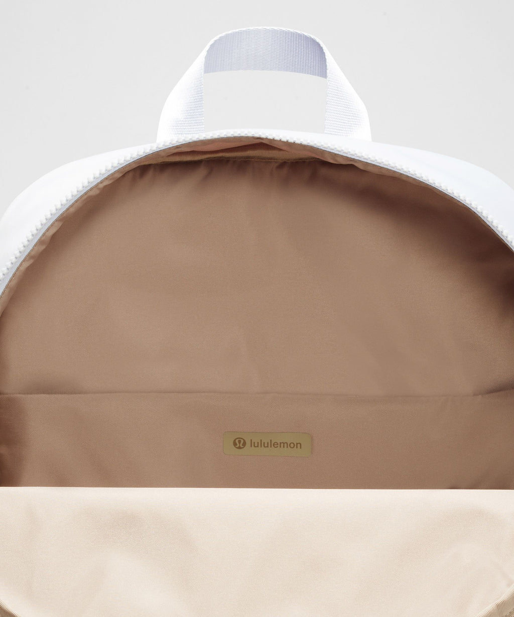 Everywhere Backpack 22L