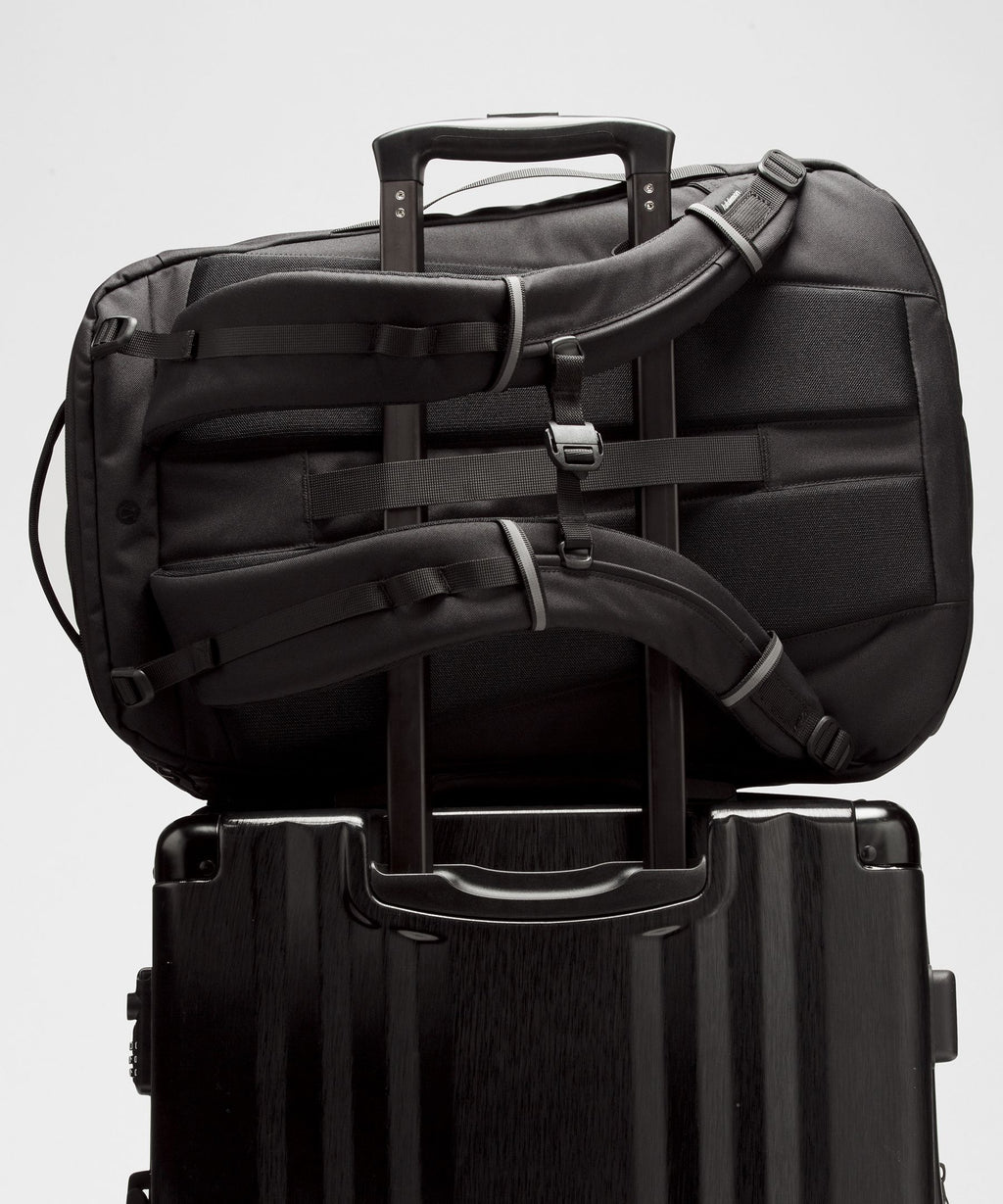 Triple-Zip Backpack 28LTech Canvas