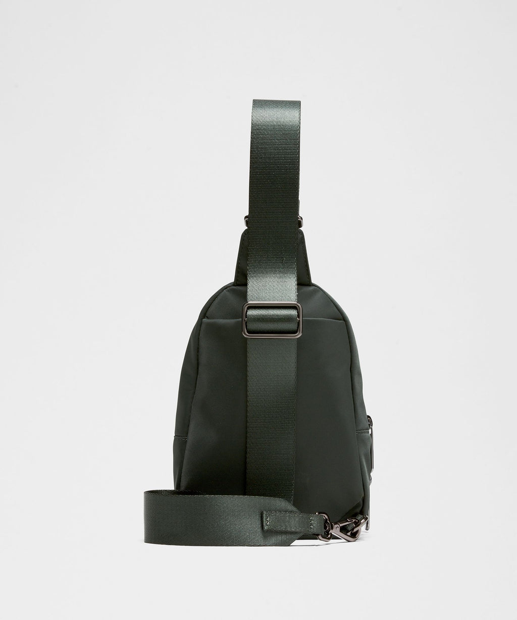 Everywhere Sling Bag Small 2L