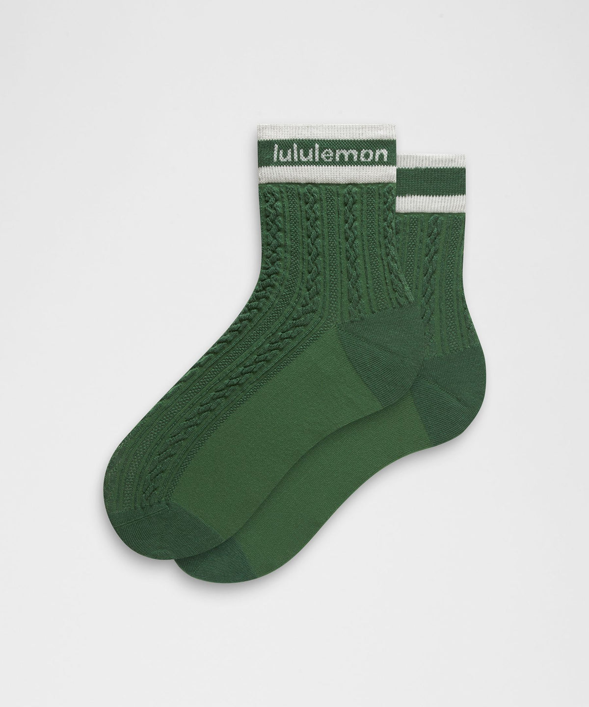 Unisex Cable-Knit Quarter Socks