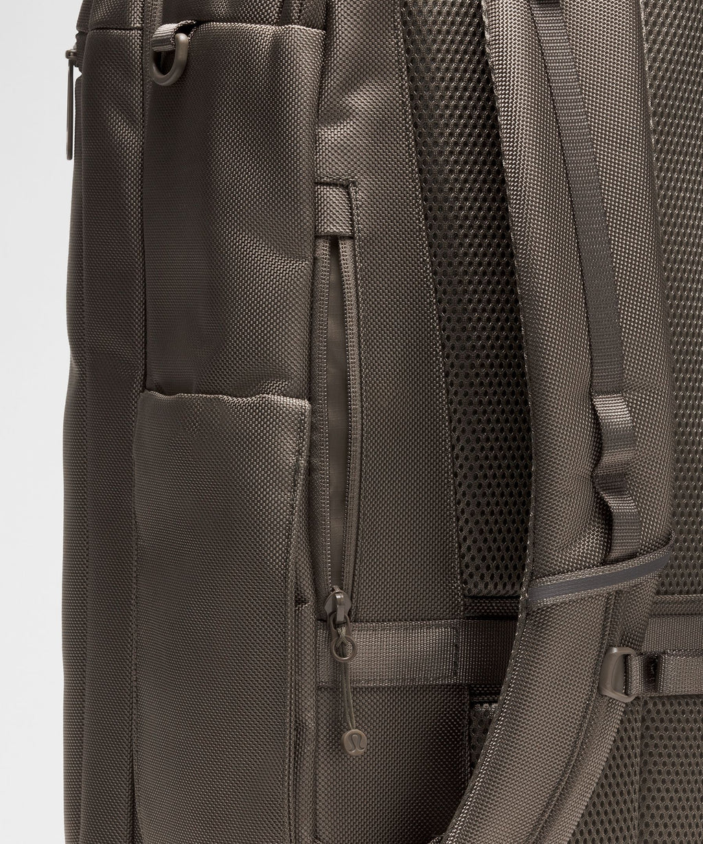 Cruiser Travel Backpack 35L