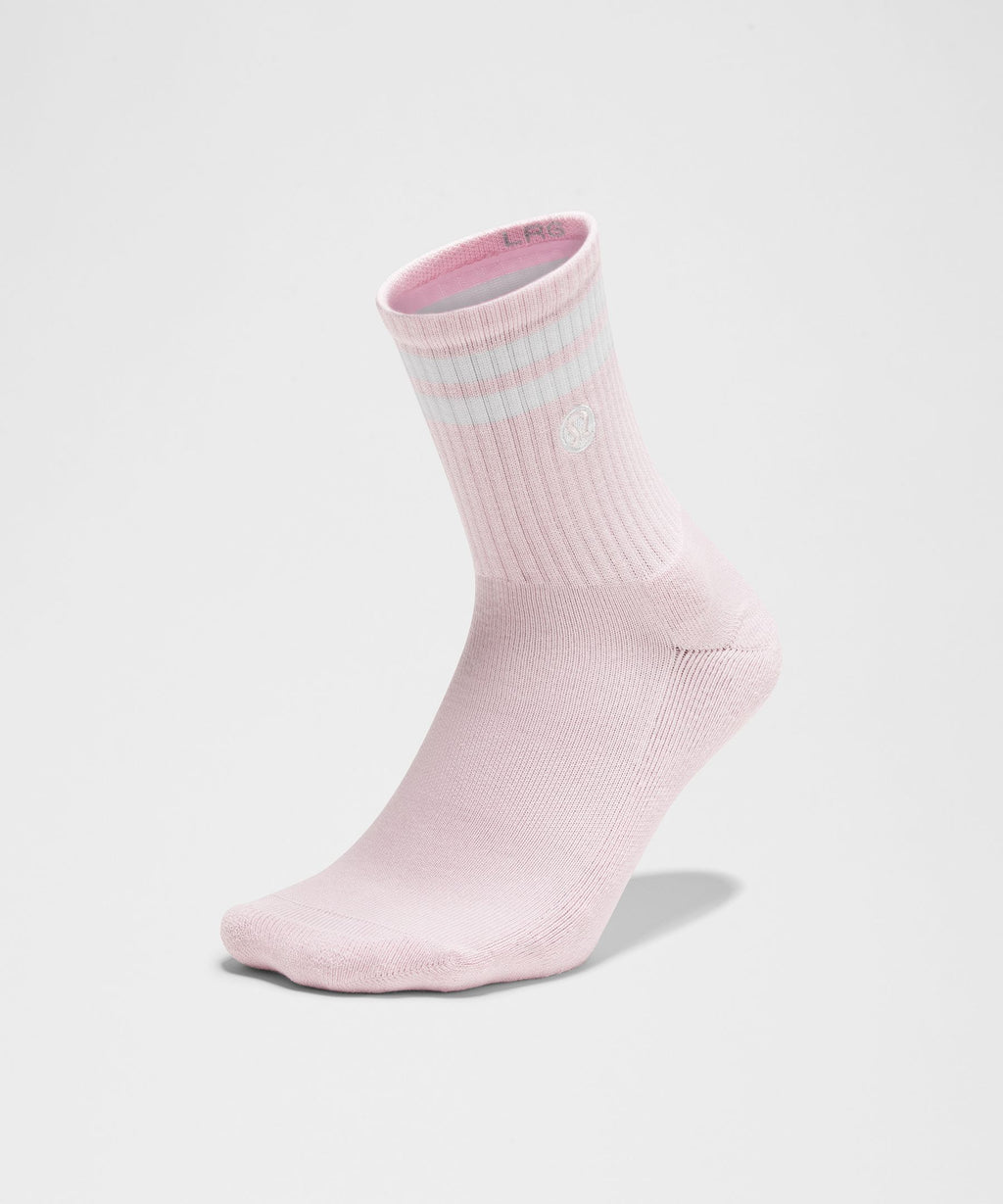 Unisex Daily Essential Quarter SocksStripe