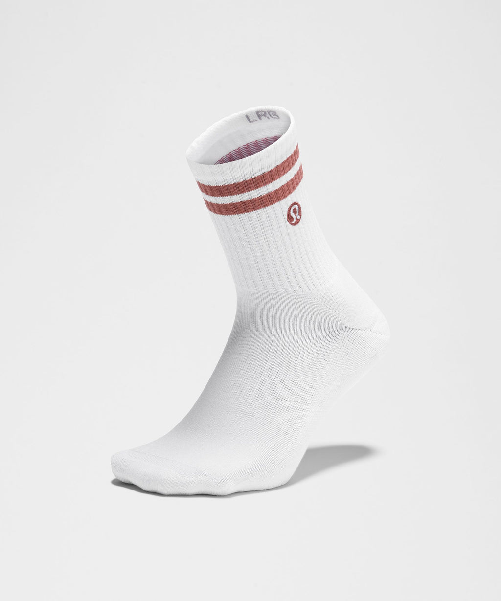 Unisex Daily Essential Quarter SocksStripe