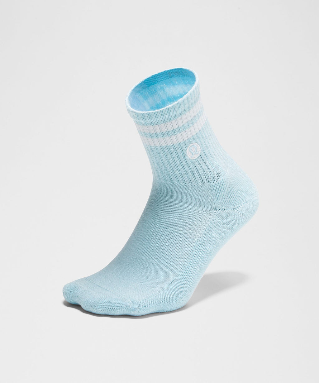 Unisex Daily Essential Quarter SocksStripe