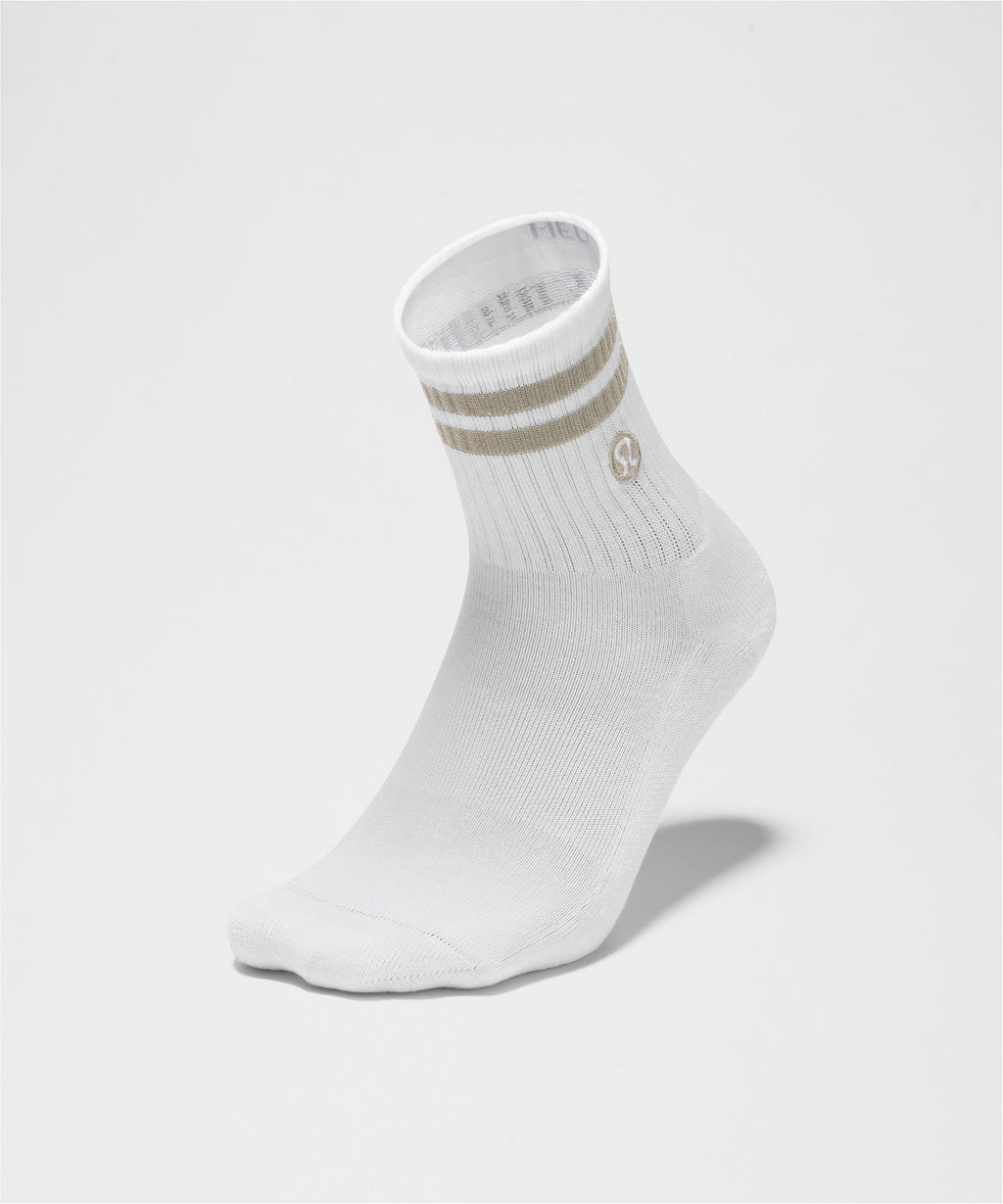 Unisex Daily Essential Quarter SocksStripe