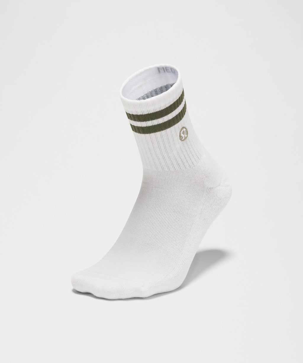 Unisex Daily Essential Quarter SocksStripe