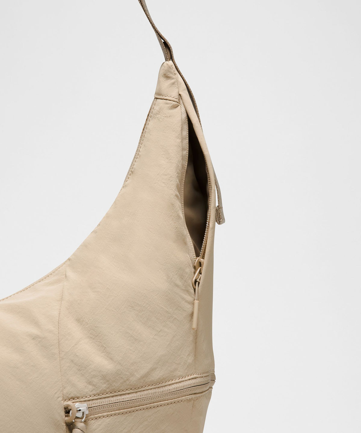 Extra-Large Slouchy Shoulder Bag 24L