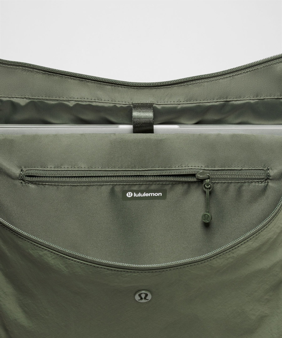 Extra-Large Slouchy Shoulder Bag 24L
