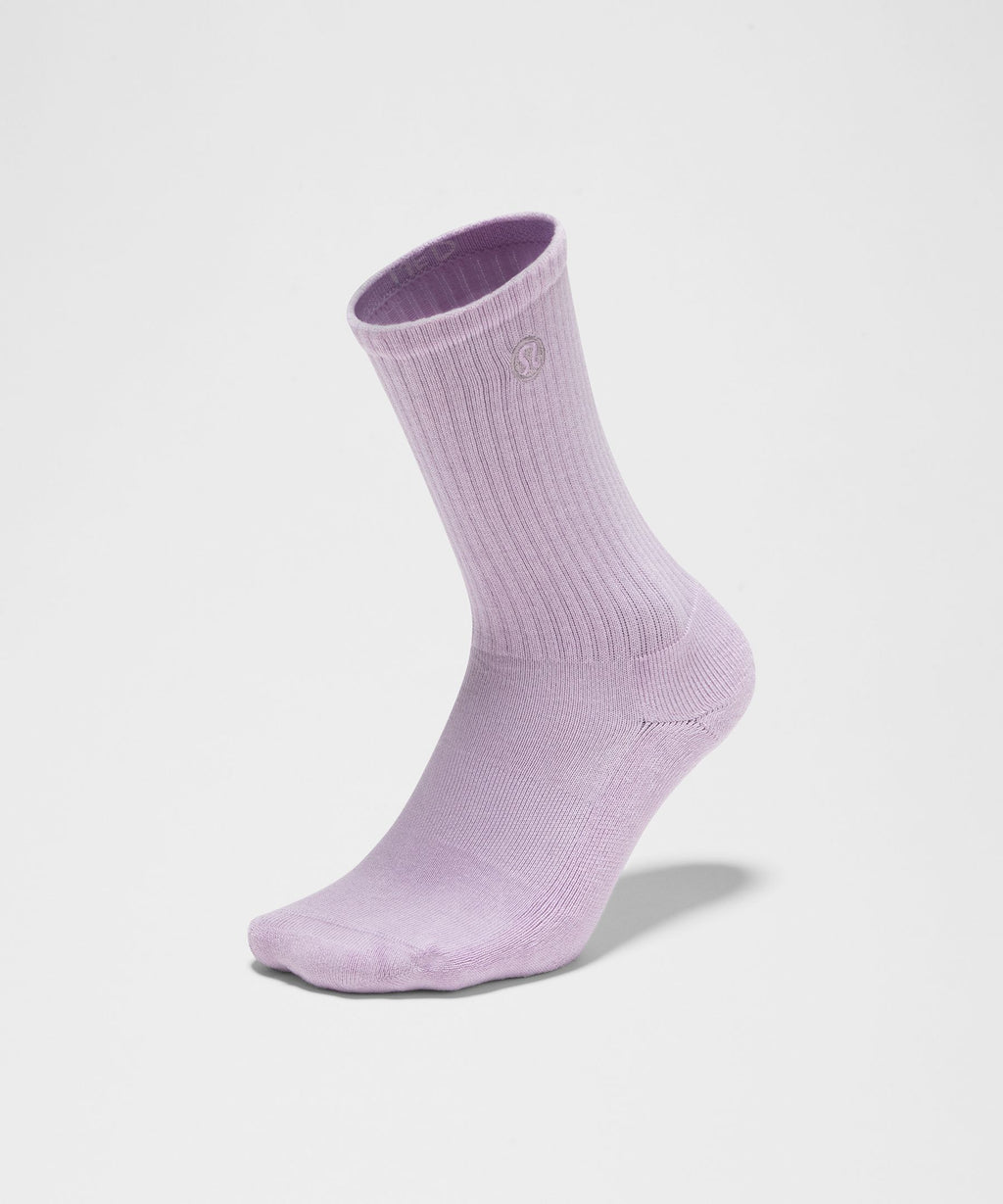Unisex Daily Essential Crew Socks