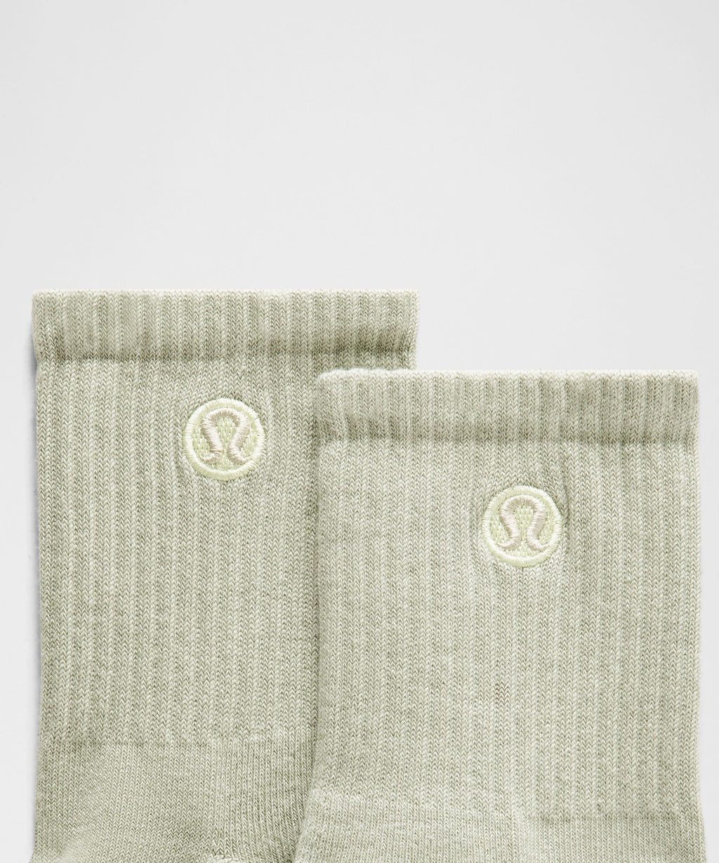 Unisex Daily Essential Quarter Socks