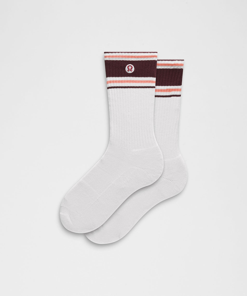 Unisex Daily Essential Crew SocksRetro Stripe