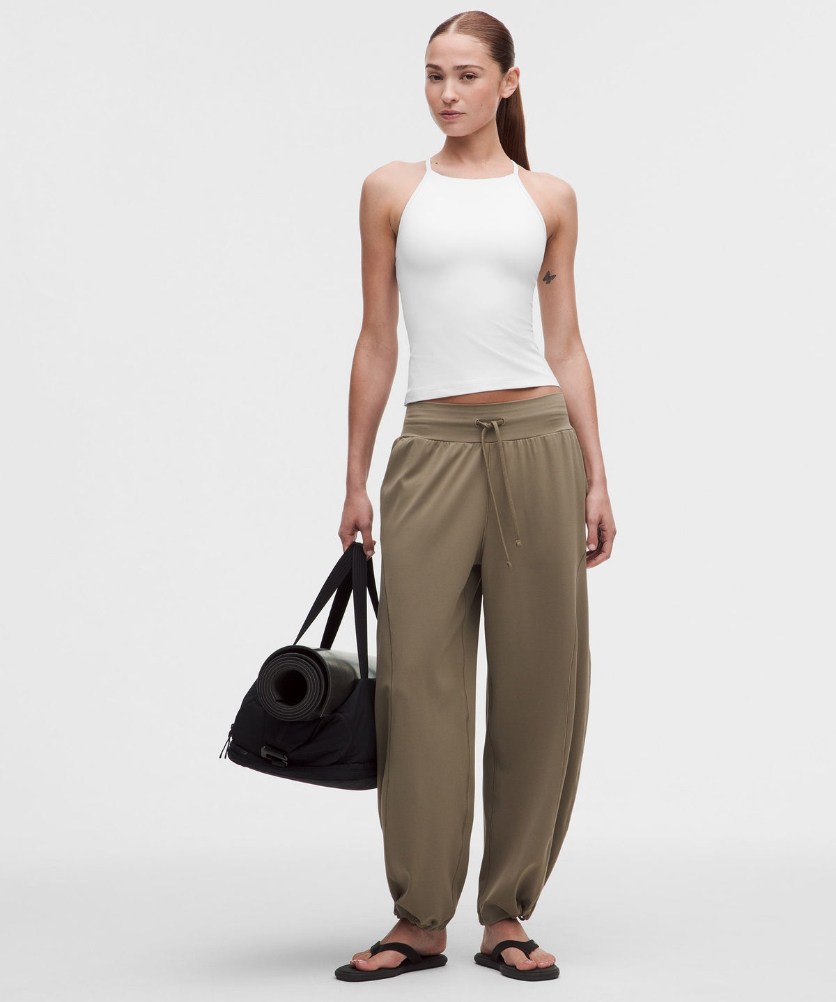 Flow Y High-Neck Tank TopLight Support, B/C Cup