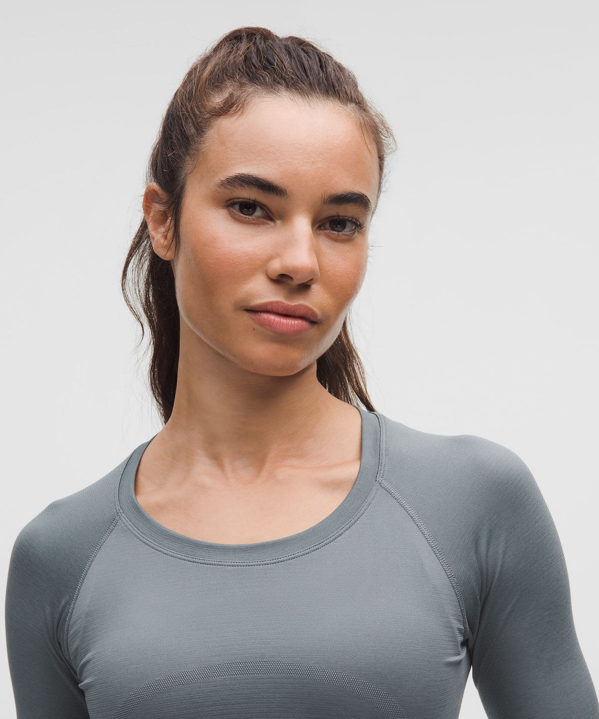 Swiftly Tech Long-Sleeve Shirt 2.0Hip Length
