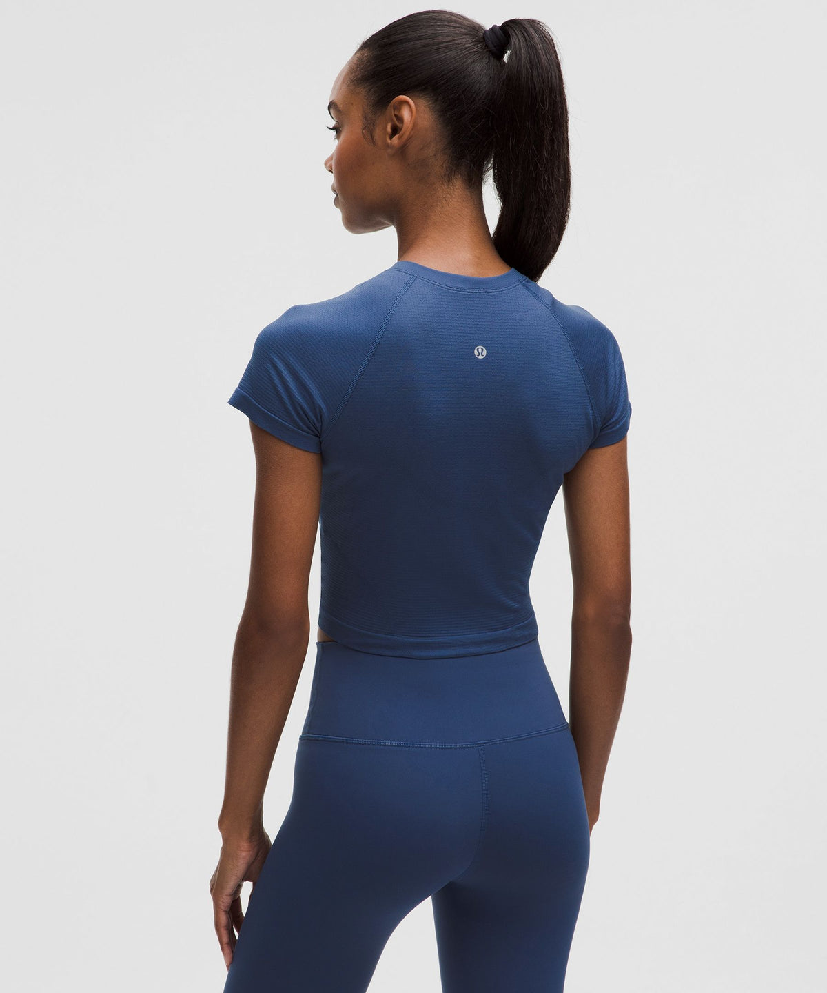 Swiftly Tech Cropped Short-Sleeve Shirt 2.0
