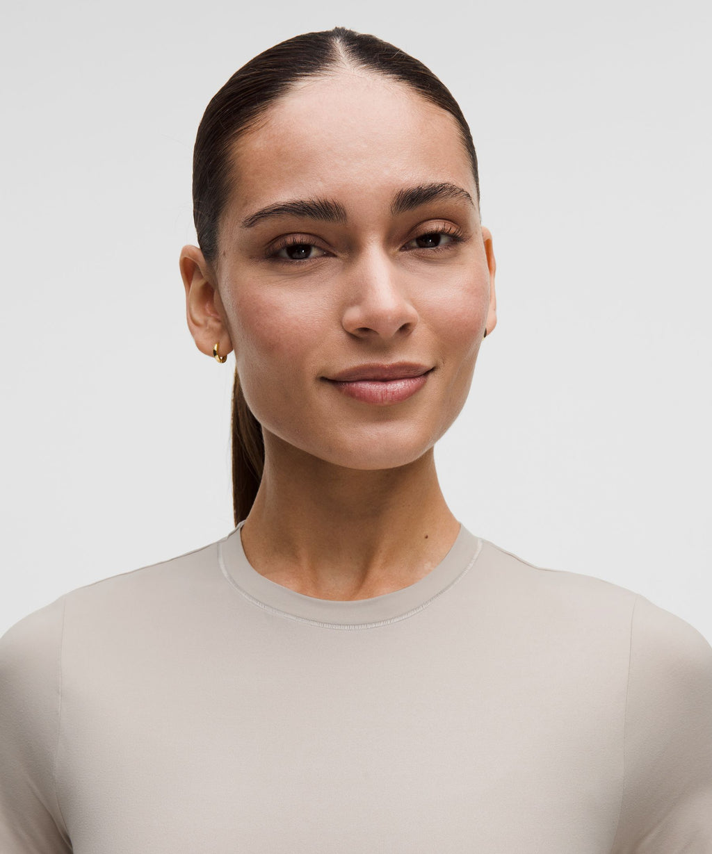 Wundermost Ultra-Soft Nulu Crewneck Cropped T-Shirt