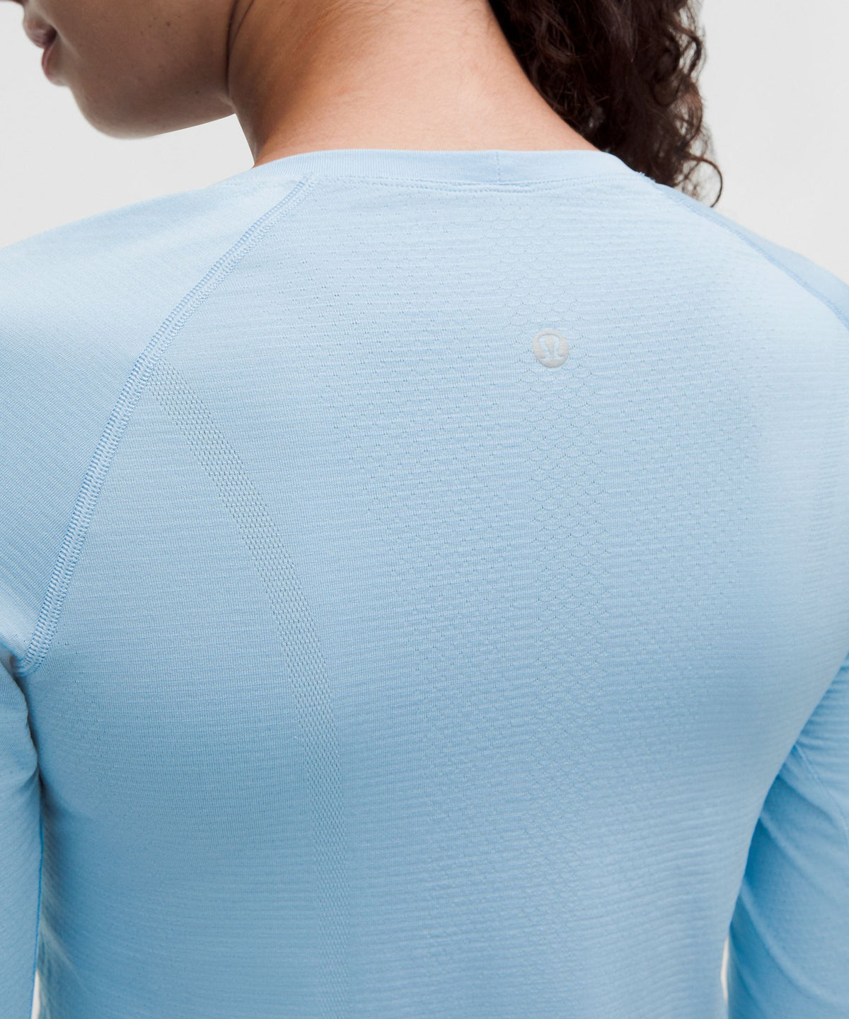 Swiftly Tech Long-Sleeve Shirt 2.0Hip Length