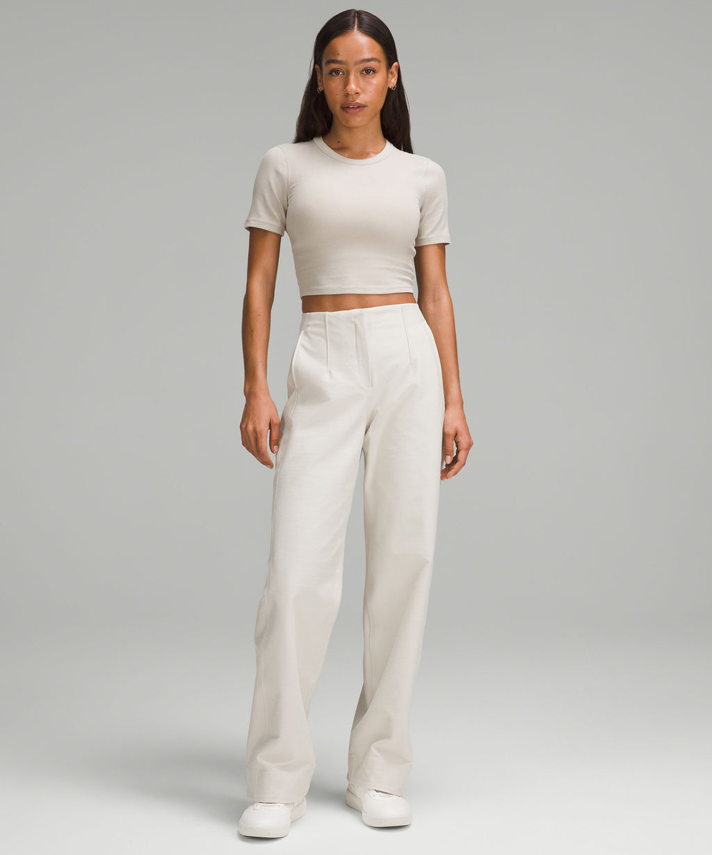 Hold Tight Straight-Hem Cropped T-Shirt